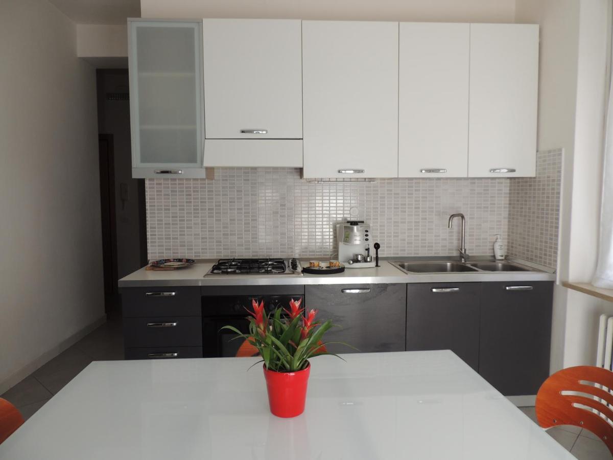 "Casa Giuliari" In Borgo Roma Vicino Policlinico Univr Fiera Apartment Verona Exterior photo